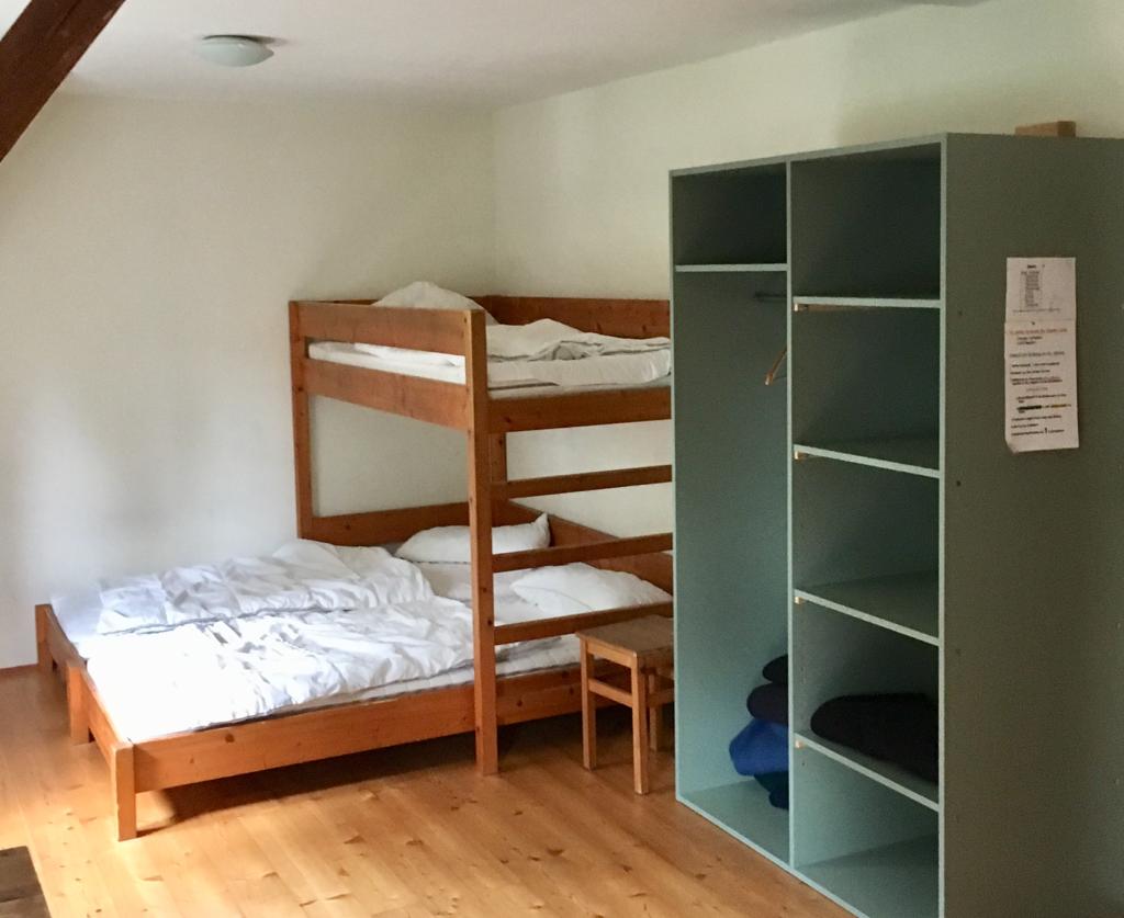 tl_files/kreuzgymnasium/files/Mayenhof/Mayenhof_Zimmer2.jpg